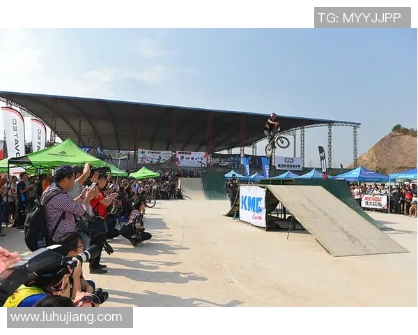 南京极限运动队与广州极限运动队赛后状态全面分析与复盘总结 南京极限运动队与广州极限运动队赛后状态全面分析与复盘总结