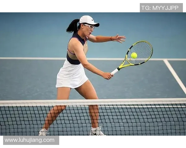 对话李芳：探索她的网球生涯与奋斗历程的背后故事