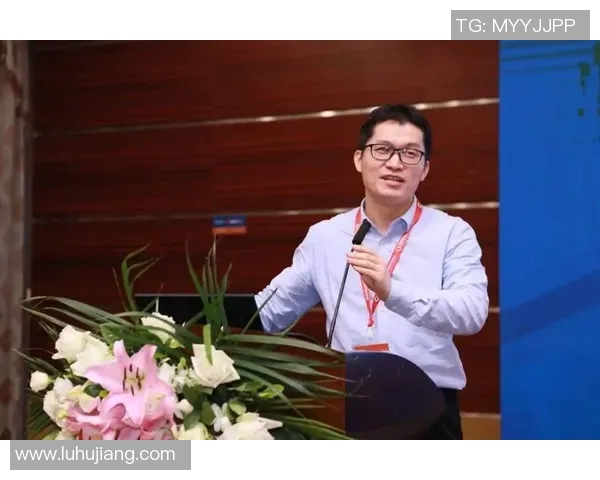 南京羽毛球队与深圳羽毛球队赛后复盘分析意识对抗与战术执行的深度探讨